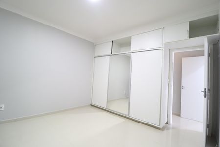 Casa para alugar com 320m², 5 quartos e 3 vagasQuarto 1 - Suíte