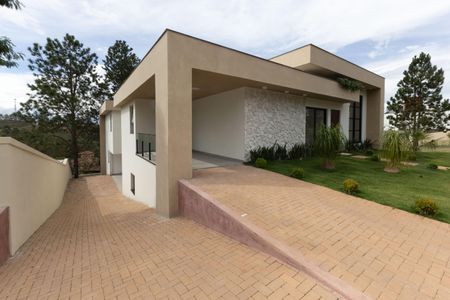 Casa de condomínio à venda com 480m², 6 quartos e 6 vagas Casa de condomínio à venda com 480m², 6 quartos e 6 vagasFachada
