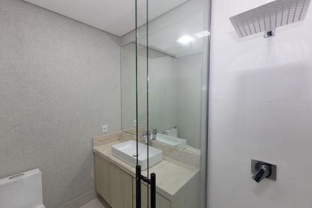 Casa de condomínio à venda com 480m², 6 quartos e 6 vagas Casa de condomínio à venda com 480m², 6 quartos e 6 vagasBanheiro da Suíte 3