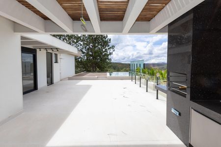 Casa de condomínio à venda com 480m², 6 quartos e 6 vagas Casa de condomínio à venda com 480m², 6 quartos e 6 vagasChurrasqueira