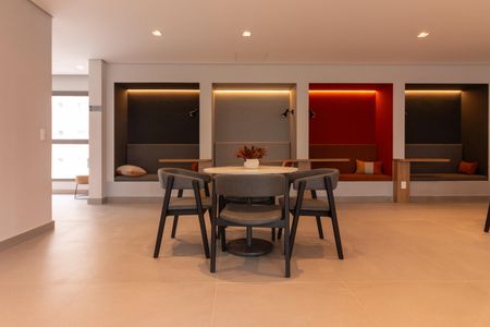 Apartamento à venda com 38m², 2 quartos e sem vagaÁrea comum