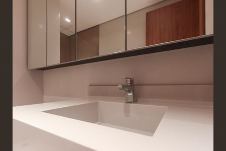 Studio para alugar com 32m², 1 quarto e sem vaga Studio para alugar com 32m², 1 quarto e sem vagaBanheiro