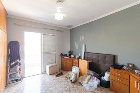 Casa à venda com 303m², 4 quartos e 2 vagasSuíte - Casa 1