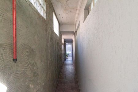 Casa à venda com 303m², 4 quartos e 2 vagasCorredor
