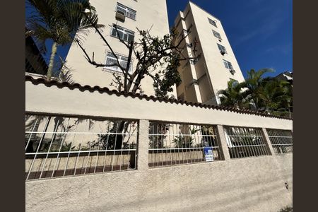 Apartamento para alugar com 50m², 2 quartos e sem vagaFachada + plaquinha