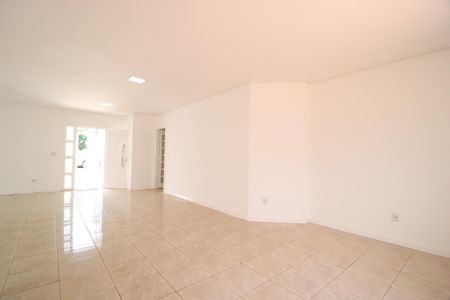 Sala de casa para alugar com 3 quartos, 210m² em Jardim Karaíba, Uberlândia