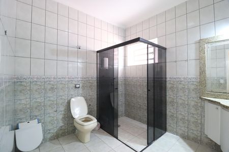 Casa para alugar com 210m², 3 quartos e 2 vagasBanheiro do Quarto 3