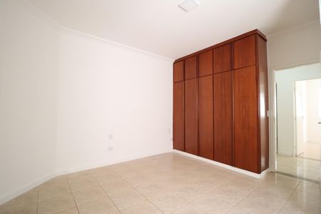 Casa para alugar com 210m², 3 quartos e 2 vagasQuarto 3 - Suíte