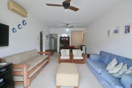 Sala de apartamento para alugar com 2 quartos, 78m² em Jardim Las Palmas, Guarujá