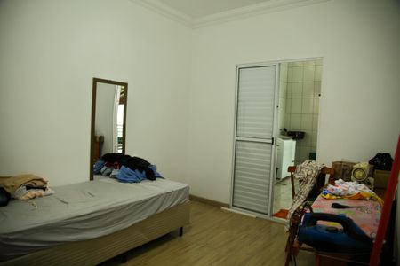 Casa à venda com 223m², 3 quartos e 2 vagasQuarto 3