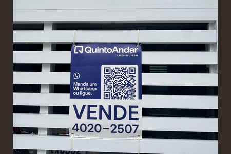 Casa à venda com 223m², 3 quartos e 2 vagasQR code 