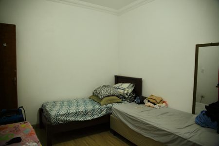 Casa à venda com 223m², 3 quartos e 2 vagasQuarto 3