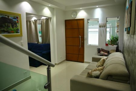 Casa à venda com 223m², 3 quartos e 2 vagasSala