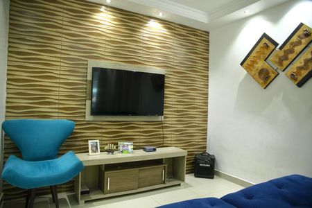 Casa à venda com 223m², 3 quartos e 2 vagasSala