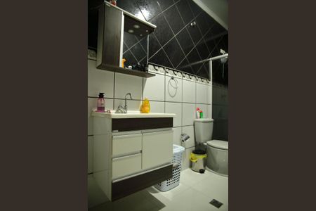 Casa à venda com 223m², 3 quartos e 2 vagasBanheiro da Suíte 