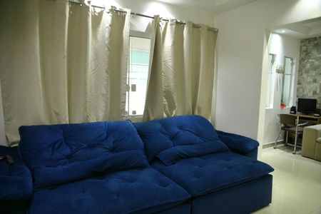 Casa à venda com 223m², 3 quartos e 2 vagasSala