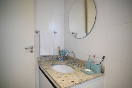 Apartamento para alugar com 142m², 3 quartos e 2 vagas Apartamento para alugar com 142m², 3 quartos e 2 vagasBanheiro Quarto 3 - Suite