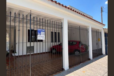 Casa à venda com 145m², 3 quartos e 3 vagasFachada