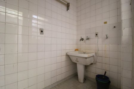 Casa à venda com 180m², 3 quartos e 3 vagasÁrea de Serviço