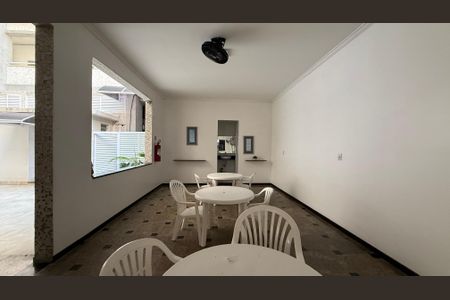 Apartamento para alugar com 80m², 2 quartos e sem vagaÁrea comum - Salão de festas