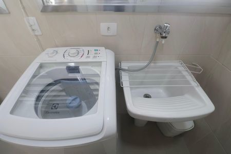 Apartamento para alugar com 80m², 2 quartos e sem vagaÁrea comum