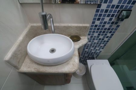 Apartamento para alugar com 80m², 2 quartos e sem vagaBanheiro Suíte
