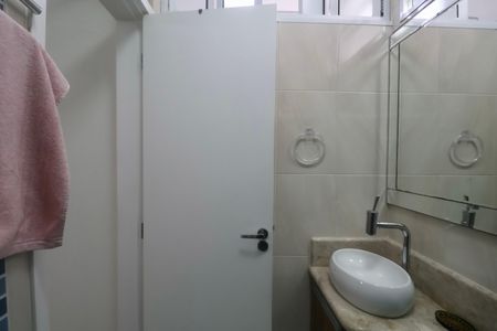 Apartamento para alugar com 80m², 2 quartos e sem vagaBanheiro Suíte