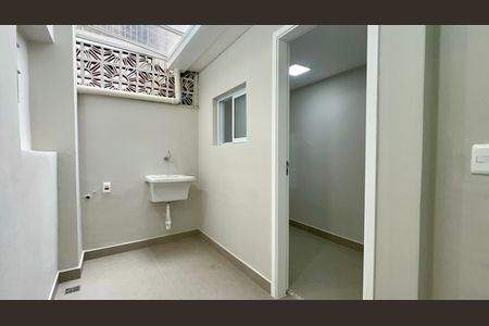 Apartamento para alugar com 72m², 2 quartos e sem vaga Apartamento para alugar com 72m², 2 quartos e sem vagaÁrea de Serviço