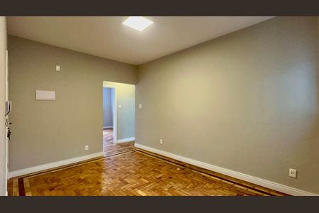 Sala de apartamento para alugar com 2 quartos, 72m² em Vila Madalena, São Paulo