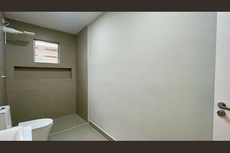 Apartamento para alugar com 72m², 2 quartos e sem vaga Apartamento para alugar com 72m², 2 quartos e sem vagaBanheiro