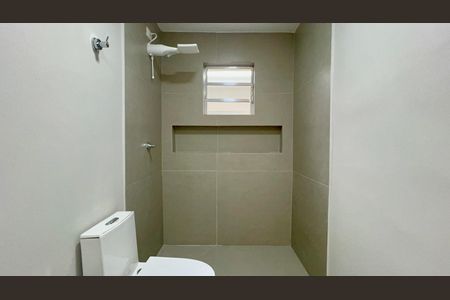 Apartamento para alugar com 72m², 2 quartos e sem vaga Apartamento para alugar com 72m², 2 quartos e sem vagaBanheiro