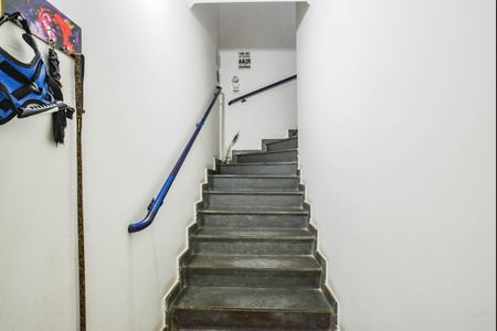 Apartamento à venda com 110m², 2 quartos e 1 vagaEscada