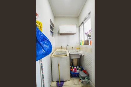 Apartamento à venda com 110m², 2 quartos e 1 vagaÁrea de Serviço