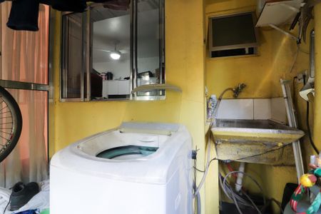 Casa à venda com 150m², 3 quartos e 1 vagaLavanderia