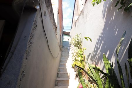 Casa à venda com 150m², 3 quartos e 1 vagaEscadas