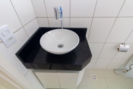 Apartamento para alugar com 52m², 2 quartos e sem vaga Apartamento para alugar com 52m², 2 quartos e sem vagaBanheiro