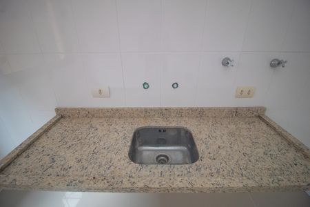 Casa à venda com 99m², 3 quartos e 1 vaga Casa à venda com 99m², 3 quartos e 1 vagaCozinha