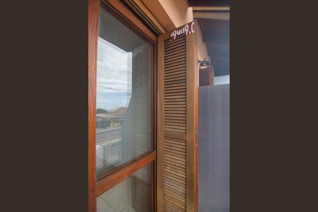 Casa à venda com 99m², 3 quartos e 1 vaga Casa à venda com 99m², 3 quartos e 1 vagaVaranda