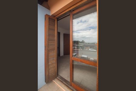 Casa à venda com 99m², 3 quartos e 1 vaga Casa à venda com 99m², 3 quartos e 1 vagaVaranda