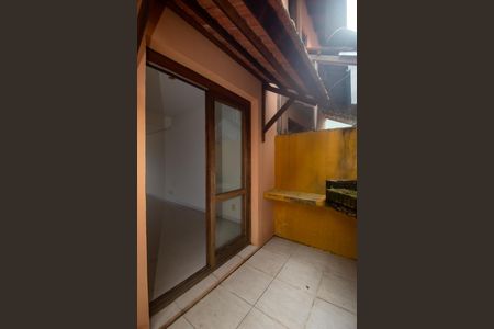 Casa à venda com 99m², 3 quartos e 1 vaga Casa à venda com 99m², 3 quartos e 1 vagaQuintal/area de serviço