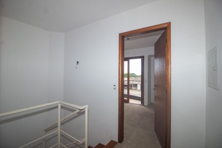 Casa à venda com 99m², 3 quartos e 1 vaga Casa à venda com 99m², 3 quartos e 1 vagaCorredor