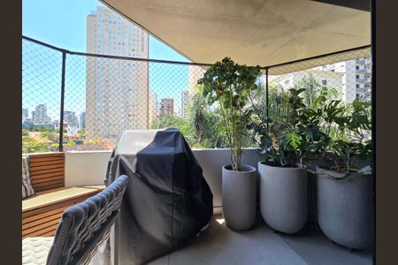 Varanda de apartamento à venda com 4 quartos, 157m² em Vila Nova Conceição, São Paulo