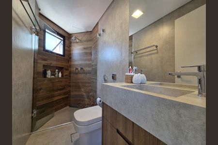 Apartamento à venda com 157m², 4 quartos e 2 vagasBanheiro da Suíte 1