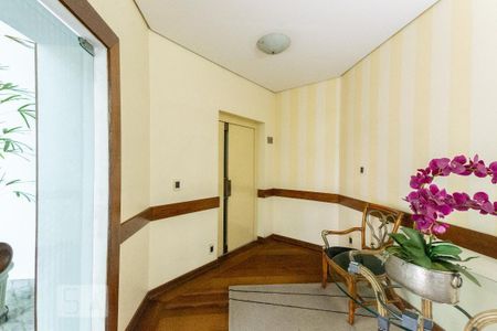 Apartamento à venda com 157m², 4 quartos e 2 vagasHall