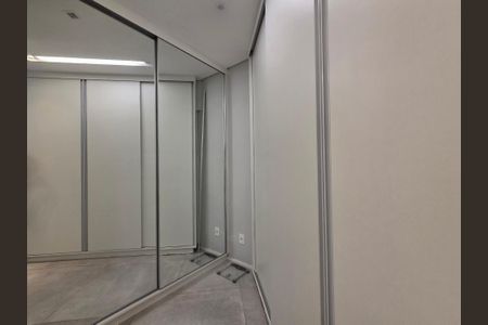 Apartamento à venda com 157m², 4 quartos e 2 vagasCloset da suíte 3