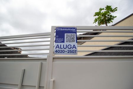 Casa para alugar com 117m², 2 quartos e 5 vagasFachada 