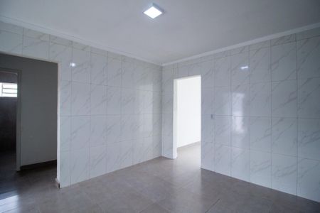 Casa para alugar com 117m², 2 quartos e 5 vagasCozinha 