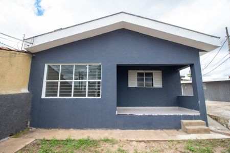 Casa para alugar com 117m², 2 quartos e 5 vagasQuintal 