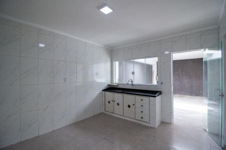 Casa para alugar com 117m², 2 quartos e 5 vagasCozinha 