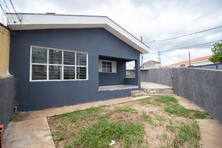Casa para alugar com 117m², 2 quartos e 5 vagasQuintal 